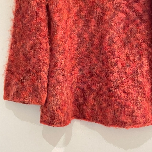 Free People Women's M Fuzzy Sweater Oversized Orange Pullover Wool Mohair Blend - Picture 6 of 11